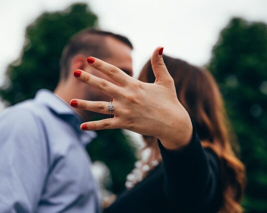 Oryginalne oświadczyny jak zaskoczyć swoją drugą połówkę? oryginalne oświadczyny