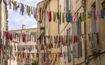 Co na rozstępy w młodym wieku?