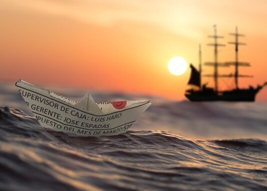 Czego nie wrzucać do papieru?