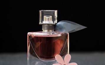 Jak prawidłowo używać perfum?