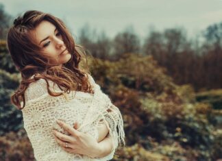 Dlaczego włosy po umyciu się plączą? Dlaczego włosy po umyciu się plączą?