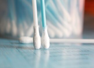 Z czego robi się waciki? Z czego robi się waciki?